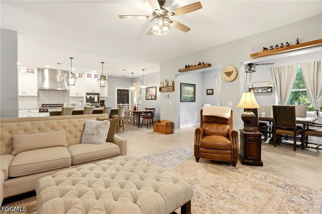 3081 Wakefield LN, Alva, FL 33920