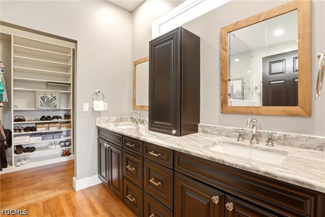 3081 Wakefield LN, Alva, FL 33920