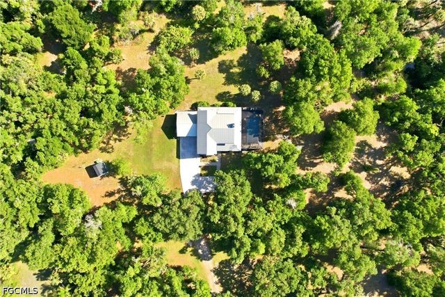 3081 Wakefield LN, Alva, FL 33920