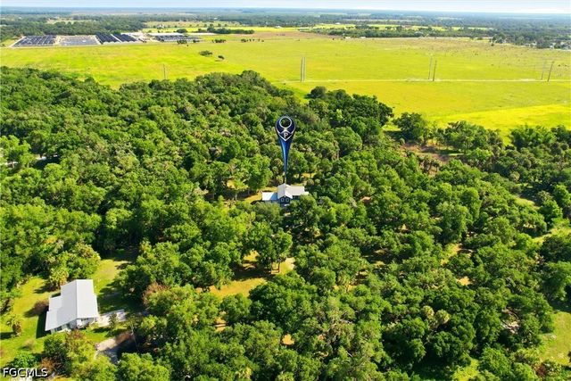 3081 Wakefield LN, Alva, FL 33920