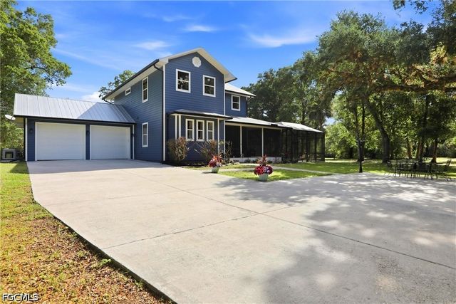 3081 Wakefield LN, Alva, FL 33920