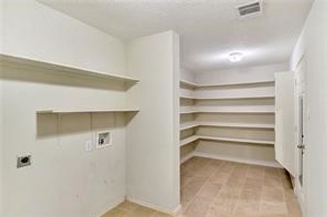 8107 Young Court, Arlington, TX 76002