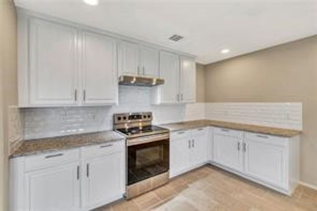 8107 Young Court, Arlington, TX 76002