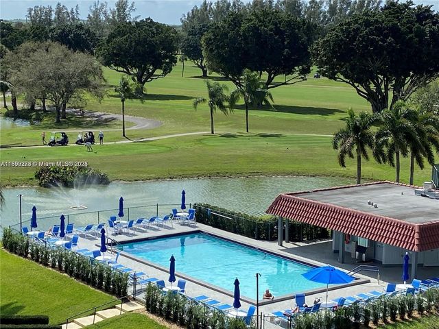 671 S Hollybrook Dr 104, Pembroke Pines, FL 33025