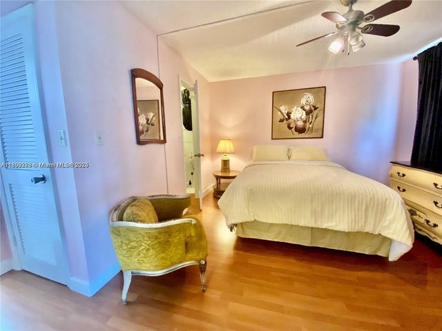 671 S Hollybrook Dr 104, Pembroke Pines, FL 33025