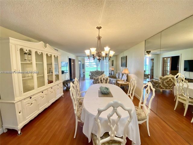 671 S Hollybrook Dr 104, Pembroke Pines, FL 33025