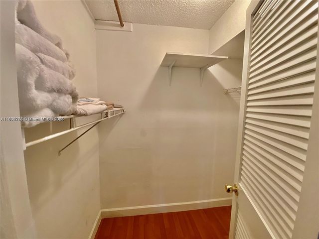 671 S Hollybrook Dr 104, Pembroke Pines, FL 33025