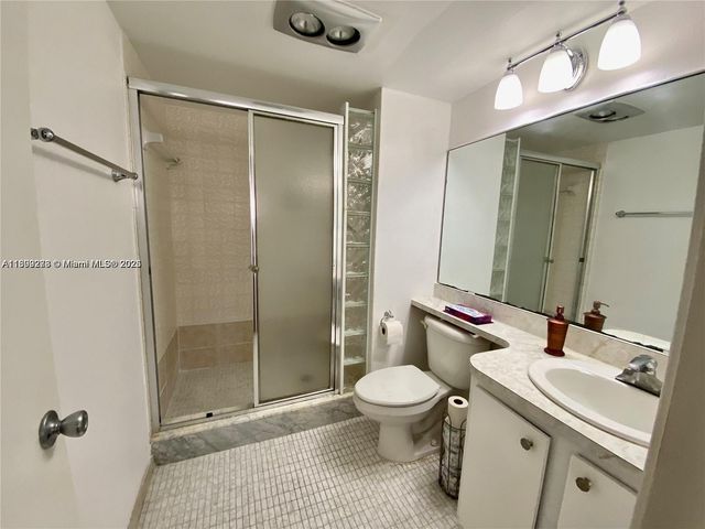 671 S Hollybrook Dr 104, Pembroke Pines, FL 33025