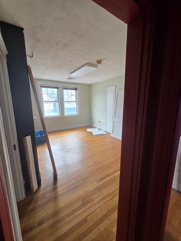 167 Boston St 1, Salem, MA 01970