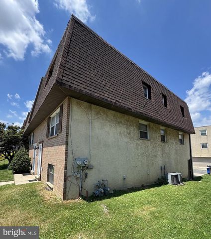 2405 DAVID DR, Havertown, PA 19083