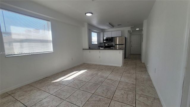 520 SW 5th St 203, Miami, FL 33130