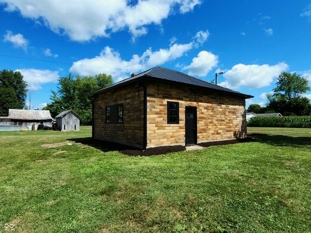 6138 Clinton Street, Stilesville, IN 46180