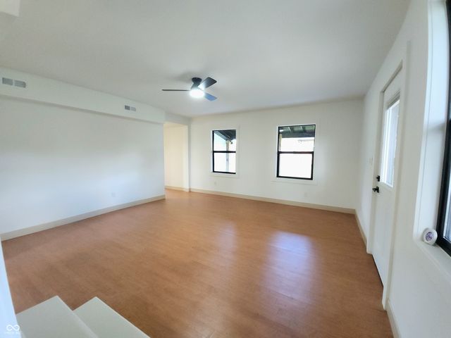 6138 Clinton Street, Stilesville, IN 46180