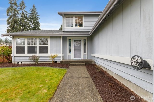 14414 4th Avenue Ct E, Tacoma, WA 98445