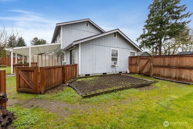 14414 4th Avenue Ct E, Tacoma, WA 98445