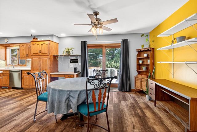 7009 Barber CIRCLE, West Bend, WI 53090