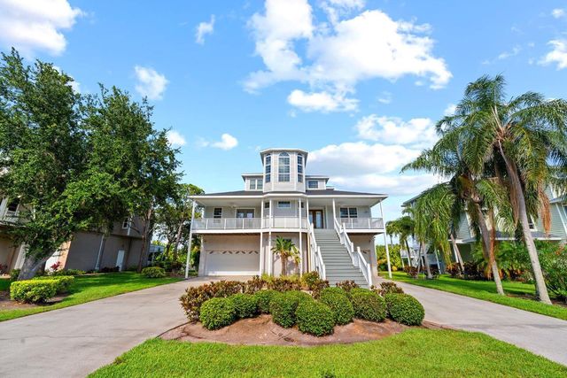 921 POINT SEASIDE DRIVE, Crystal Beach, FL 34681