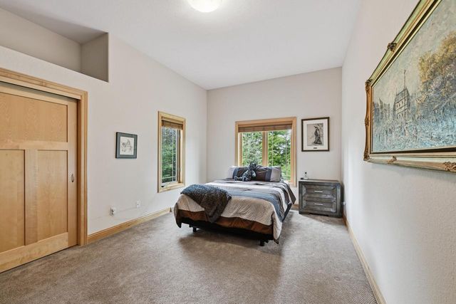 645 Talon TRAIL, Brookfield, WI 53045