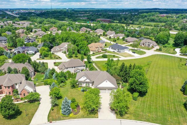 645 Talon TRAIL, Brookfield, WI 53045