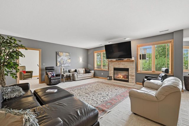645 Talon TRAIL, Brookfield, WI 53045