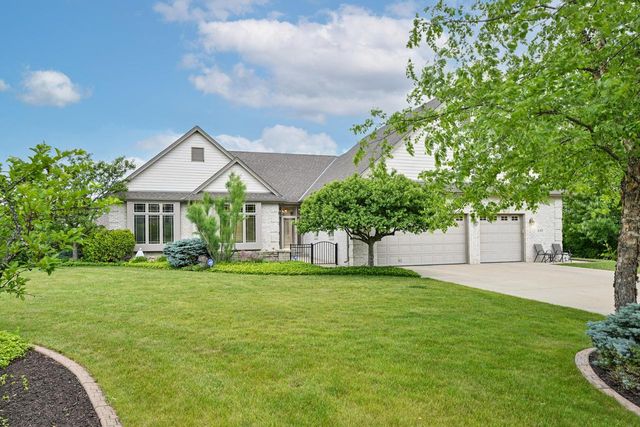645 Talon TRAIL, Brookfield, WI 53045