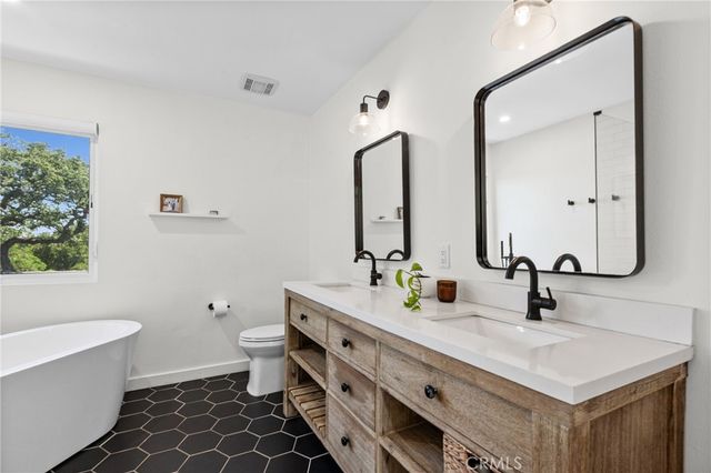 45 Ridgeview Court, Paso Robles, CA 93446