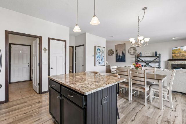 1226 Vernon Drive, Carver, MN 55315
