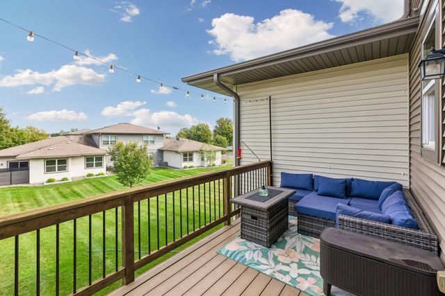 1226 Vernon Drive, Carver, MN 55315