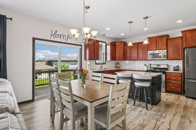 1226 Vernon Drive, Carver, MN 55315