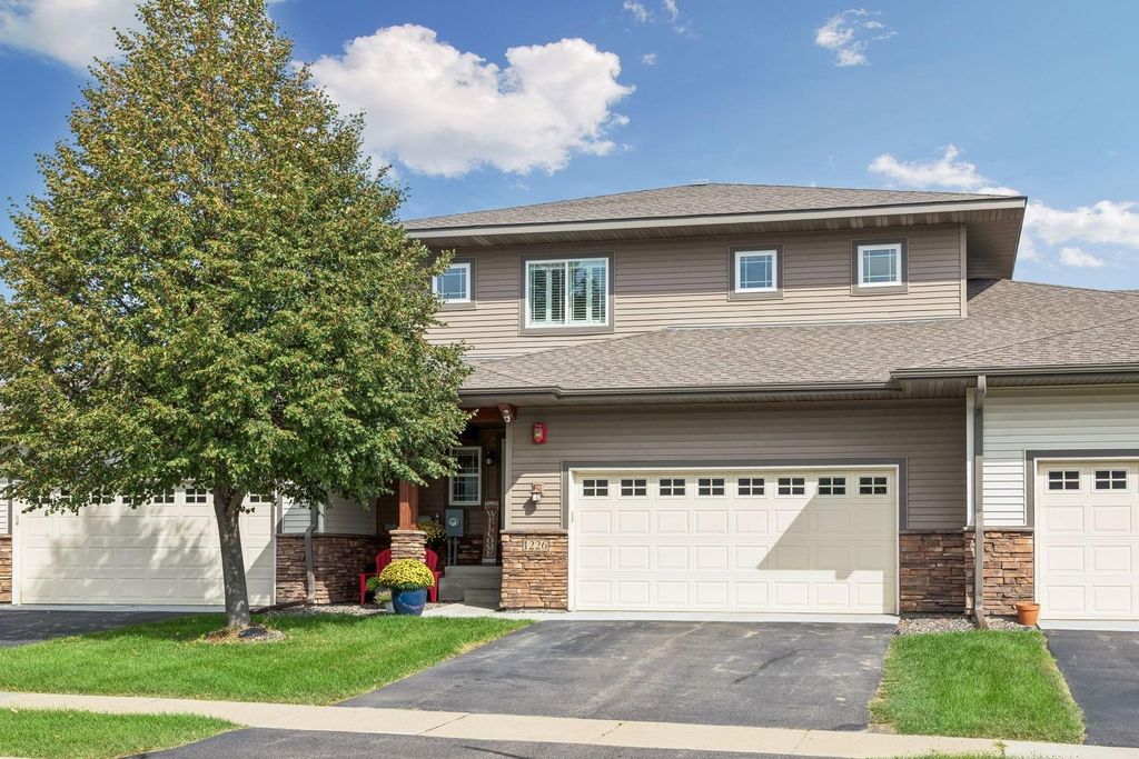 1226 Vernon Drive, Carver, MN 55315