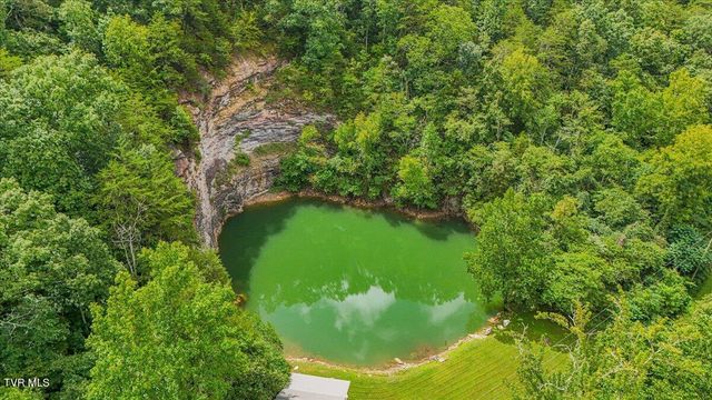 415 Stone Mtn Road, Bulls Gap, TN 37711