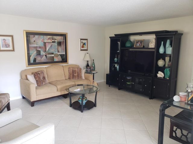 166 Piedmont, Delray Beach, FL 33484