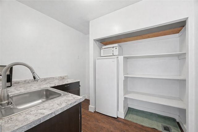 2404 Saw Mill Run Blvd, Overbrook, PA 15234