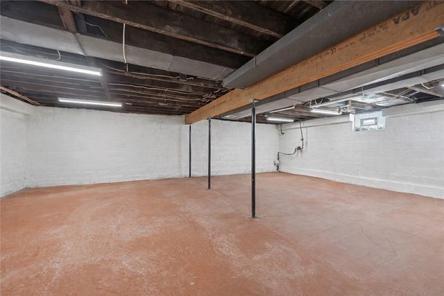 2404 Saw Mill Run Blvd, Overbrook, PA 15234