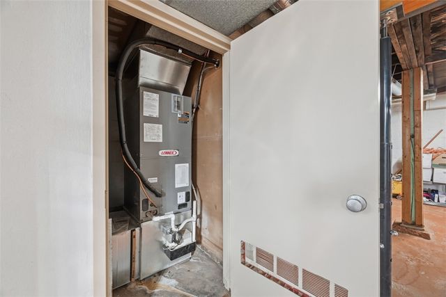 2404 Saw Mill Run Blvd, Overbrook, PA 15234