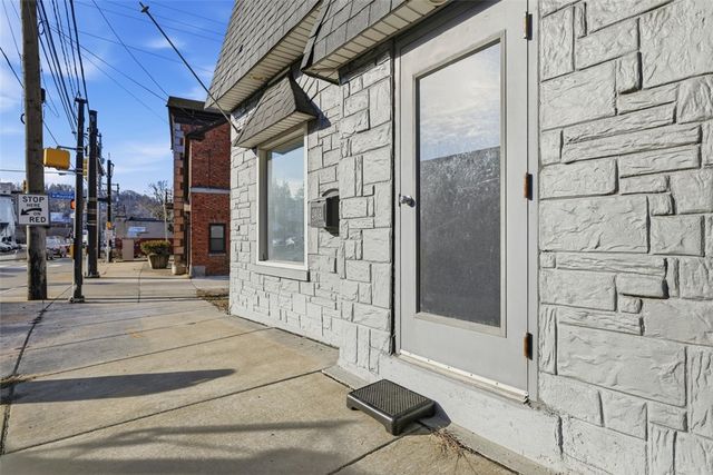 2404 Saw Mill Run Blvd, Overbrook, PA 15234