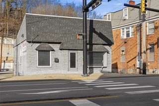 2404 Saw Mill Run Blvd, Overbrook, PA 15234