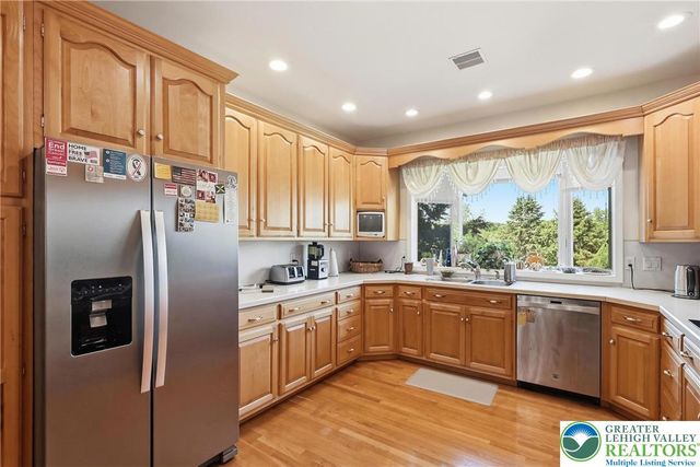 5217 Cider Press Road, North Whitehall Twp, PA 18078