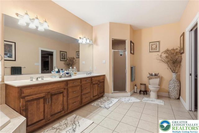 5217 Cider Press Road, North Whitehall Twp, PA 18078