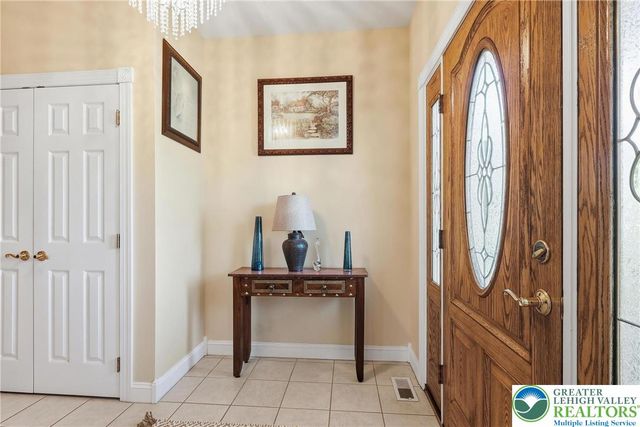 5217 Cider Press Road, North Whitehall Twp, PA 18078