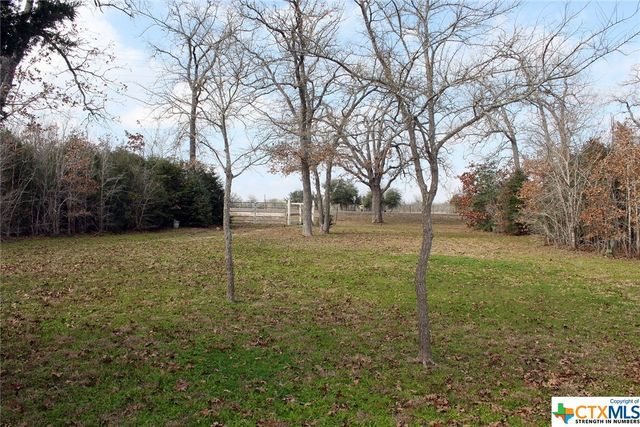 8729 E Fm 20, Dale, TX 78616
