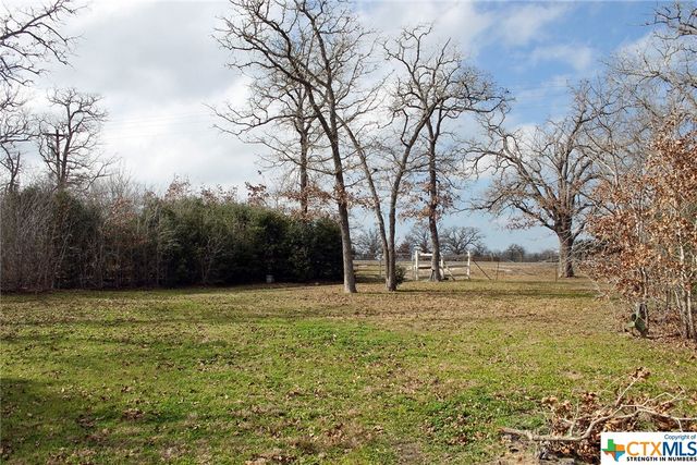 8729 E Fm 20, Dale, TX 78616