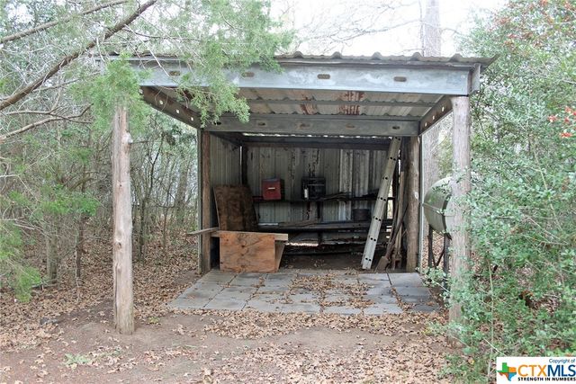 8729 E Fm 20, Dale, TX 78616