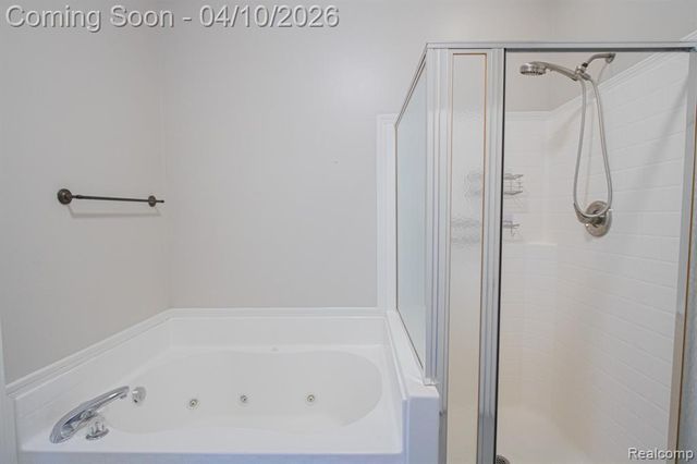 68 W Bethune Street, Detroit, MI 48202