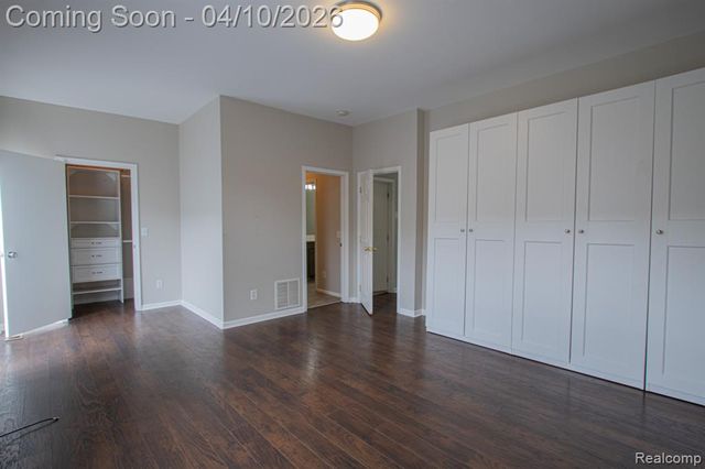 68 W Bethune Street, Detroit, MI 48202