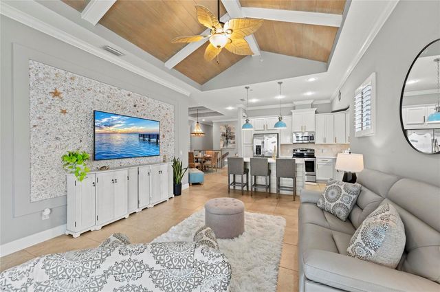 226 SAPPHIRE LAKE DRIVE 201, Bradenton, FL 34209