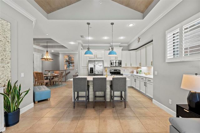 226 SAPPHIRE LAKE DRIVE 201, Bradenton, FL 34209