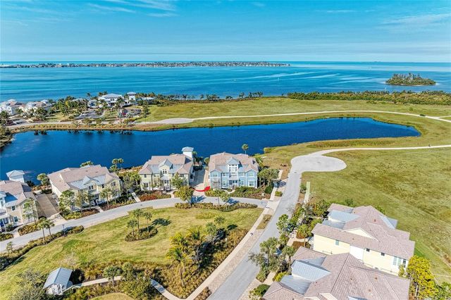 226 SAPPHIRE LAKE DRIVE 201, Bradenton, FL 34209