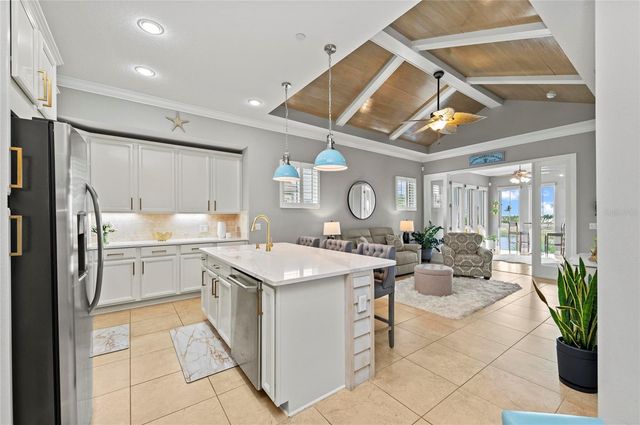 226 SAPPHIRE LAKE DRIVE 201, Bradenton, FL 34209