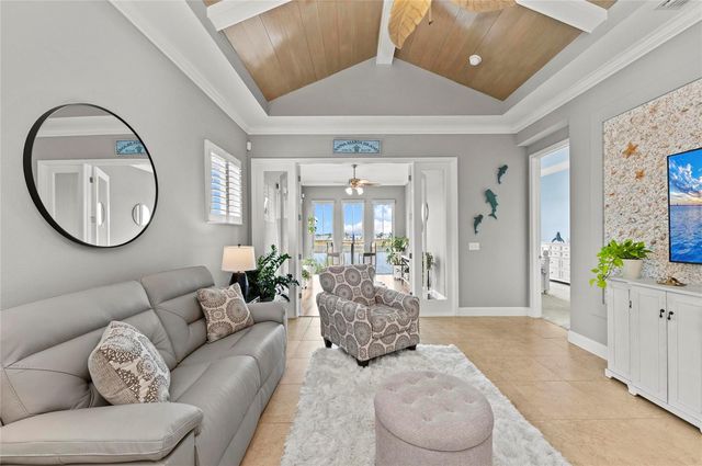 226 SAPPHIRE LAKE DRIVE 201, Bradenton, FL 34209